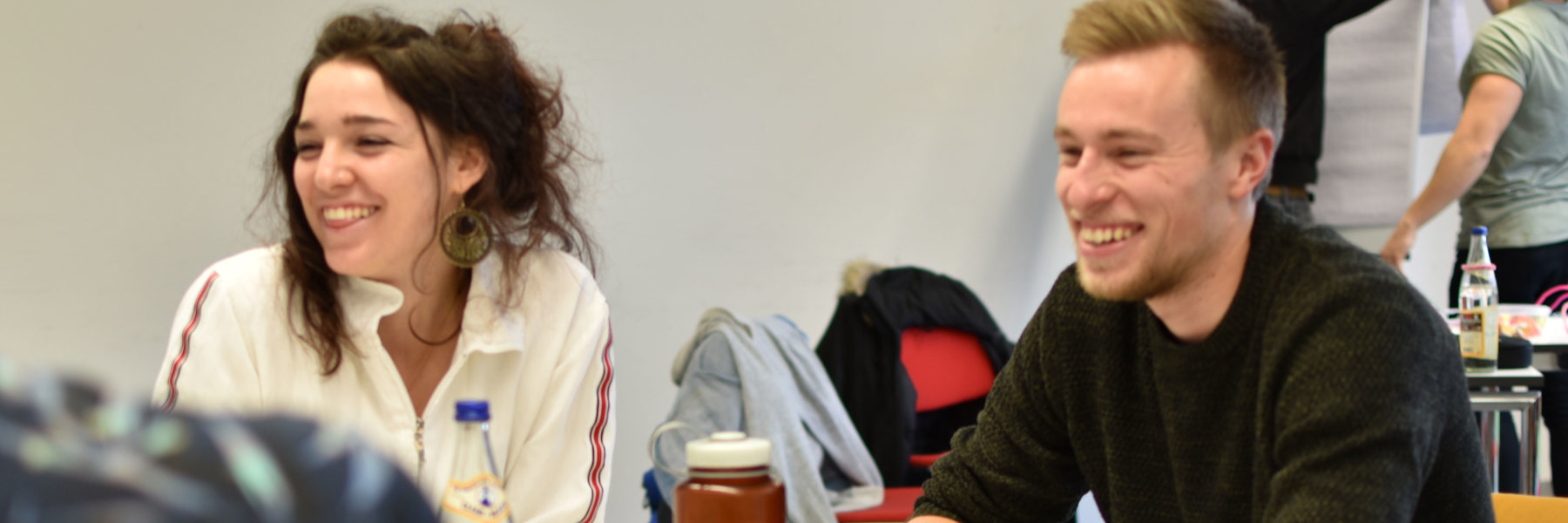 DSC 0050 Social Entrepreneurship COMMUNITIES Übersicht 1000MB